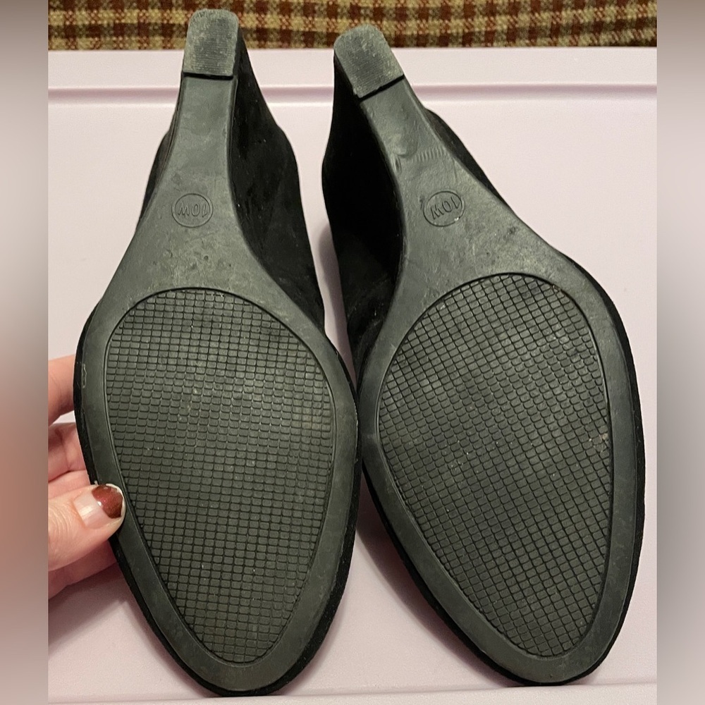 A New Day Dot Round Toe Black Wedge Heels - Picture 6 of 11